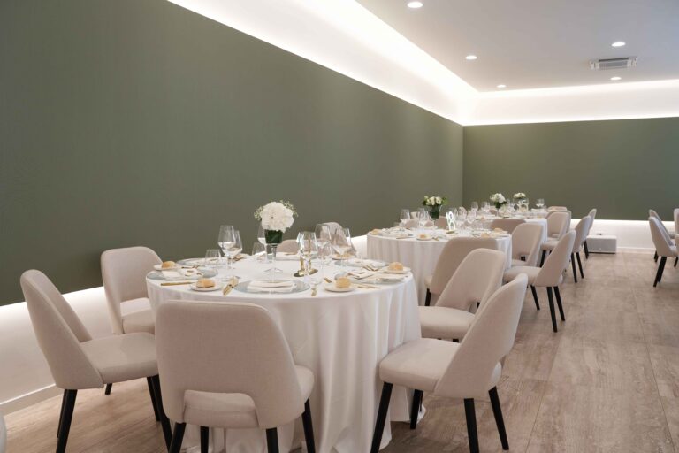 The Indoor Green Dining Room, Villa Balke
