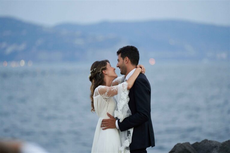 A Couple by the Bay of Naples, Villa Balke