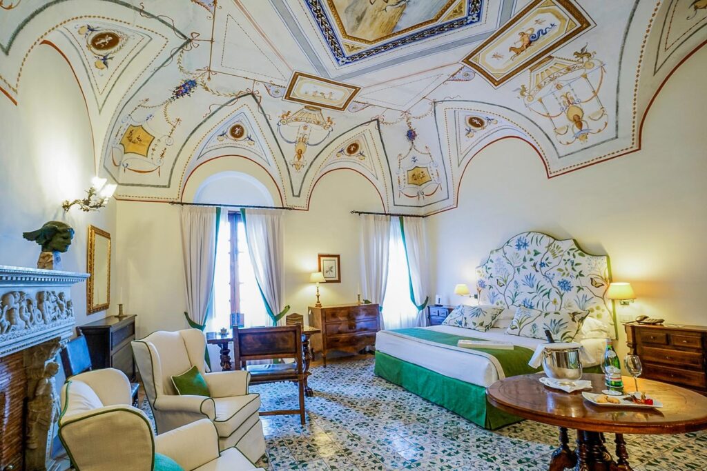 Room with a frescoed ceiling and majolica floor, Villa Cimbrone