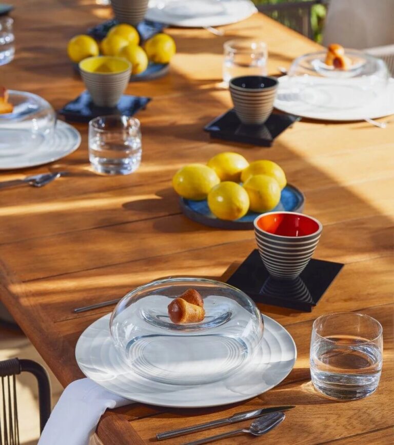 Table setting with fruit, Villa Maçakızı Bodrum