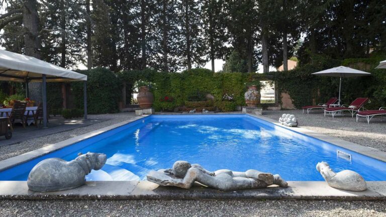 The pool and stone sculptures, Villa Mangiacane