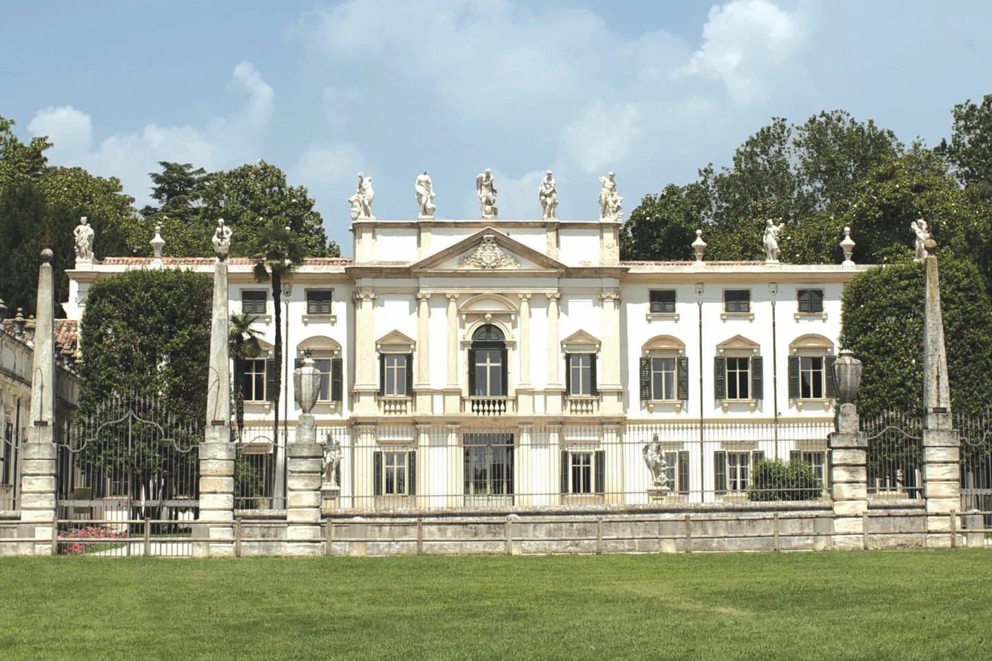 The neoclassical facade of the villa, Villa Mosconi Bertani