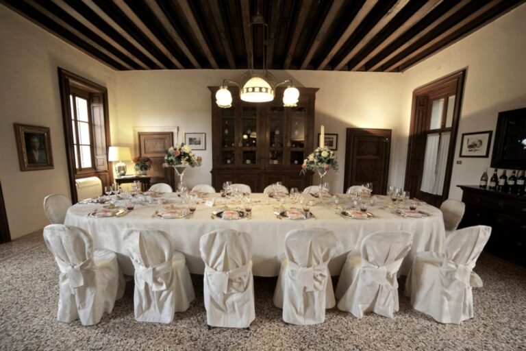 A set table in the Acinatico room, Villa Mosconi Bertani