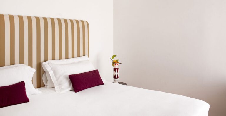 A Deluxe room within the convent, Villa Paola