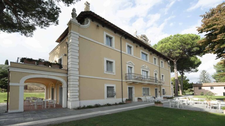 Villa Polvese Resort and Oil Farm