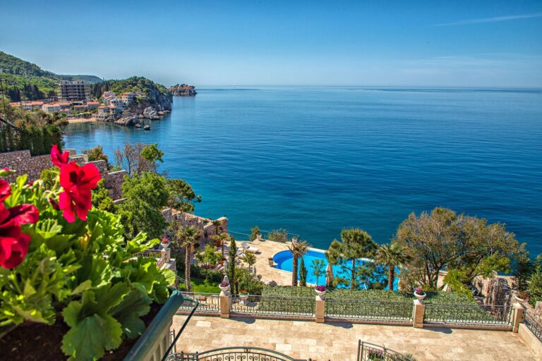 Geraniums on a balcony above the sea, Villa Ponta Melagrana