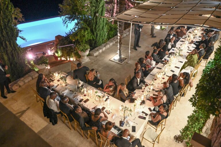 A wedding dinner seen from above, Villa Ponta Melagrana