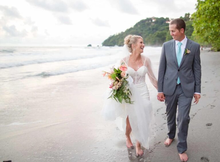 Couple on the beach at Manuel Antonio, Villa Punto de Vista