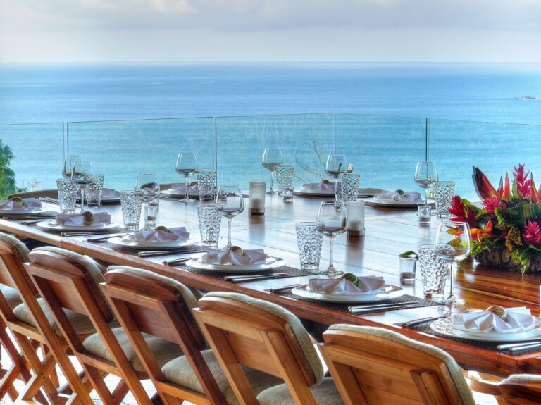 Dining terrace with ocean view, Villa Punto de Vista