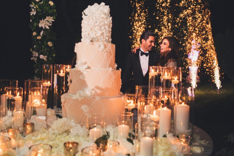 A wedding cake and sparklers, Villa Rizzardi