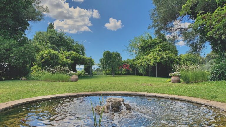 Garden fountain and lawn, Villa Sylva