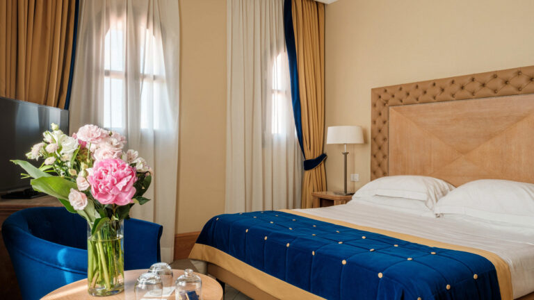 A Classic Room with a double bed, Villa Tolomei Hotel