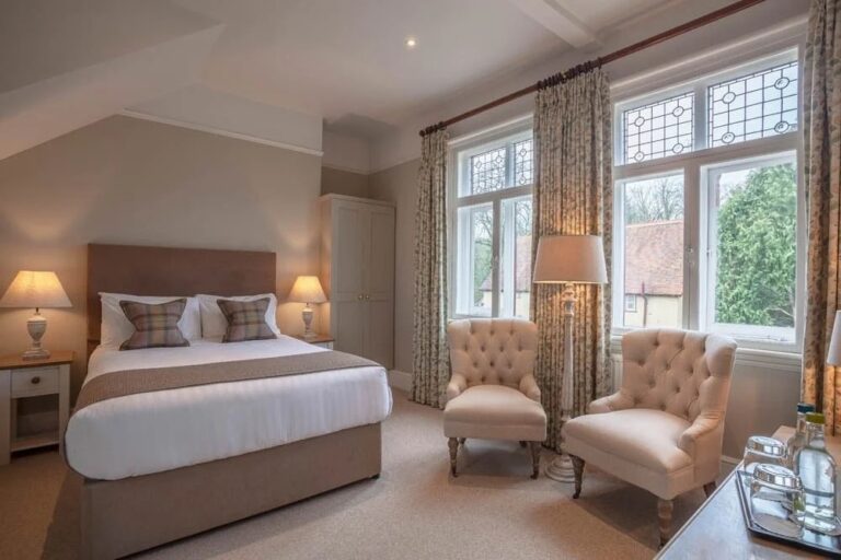A double room at the Five Arrows, Waddesdon Manor