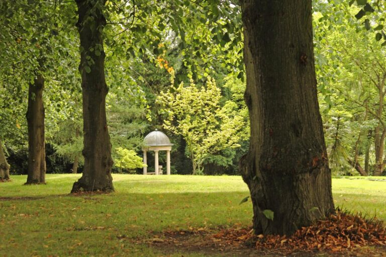 Garden rotunda among the trees, West Lodge Park