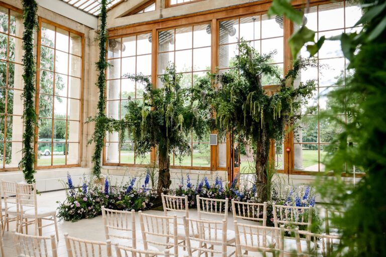 The tree-trunk altar built for a wedding at Kew Gardens, Wildabout