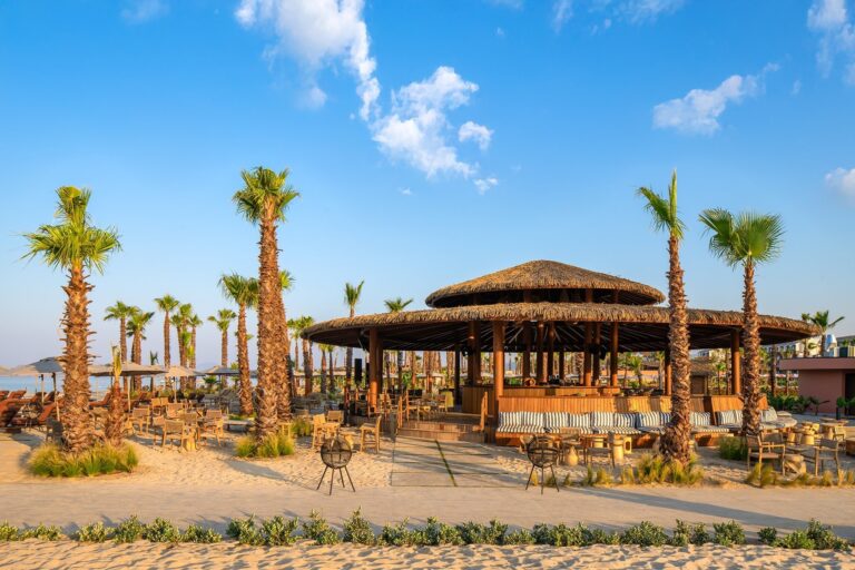 XO Cape Arnna: The beach pavilion