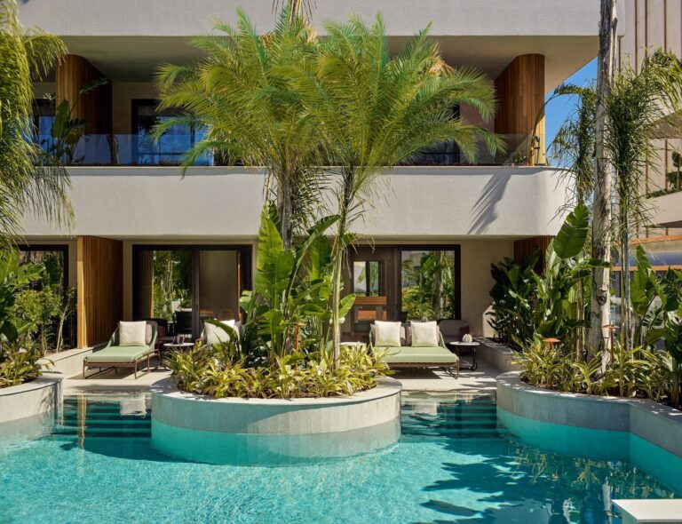 XO Cape Arnna: A suite terrace above the pool